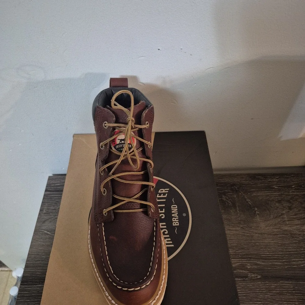 Irish Setter 83605 Ashby Men's Size 9  E2 Boots Soft Toe Electrical Hazard New
